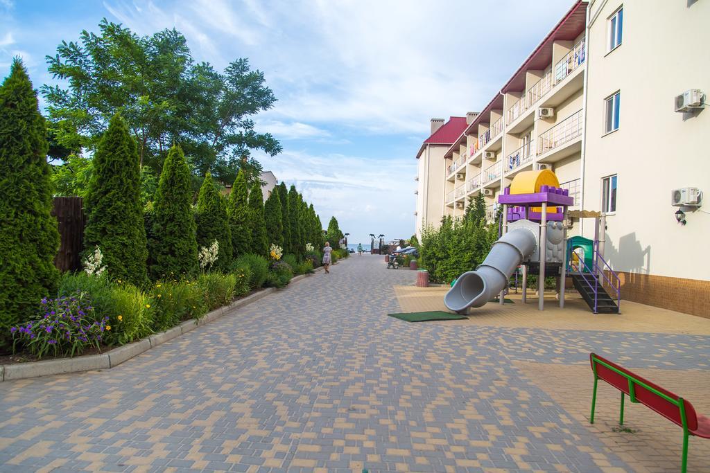Hotel Delfin Koblewe Exterior foto