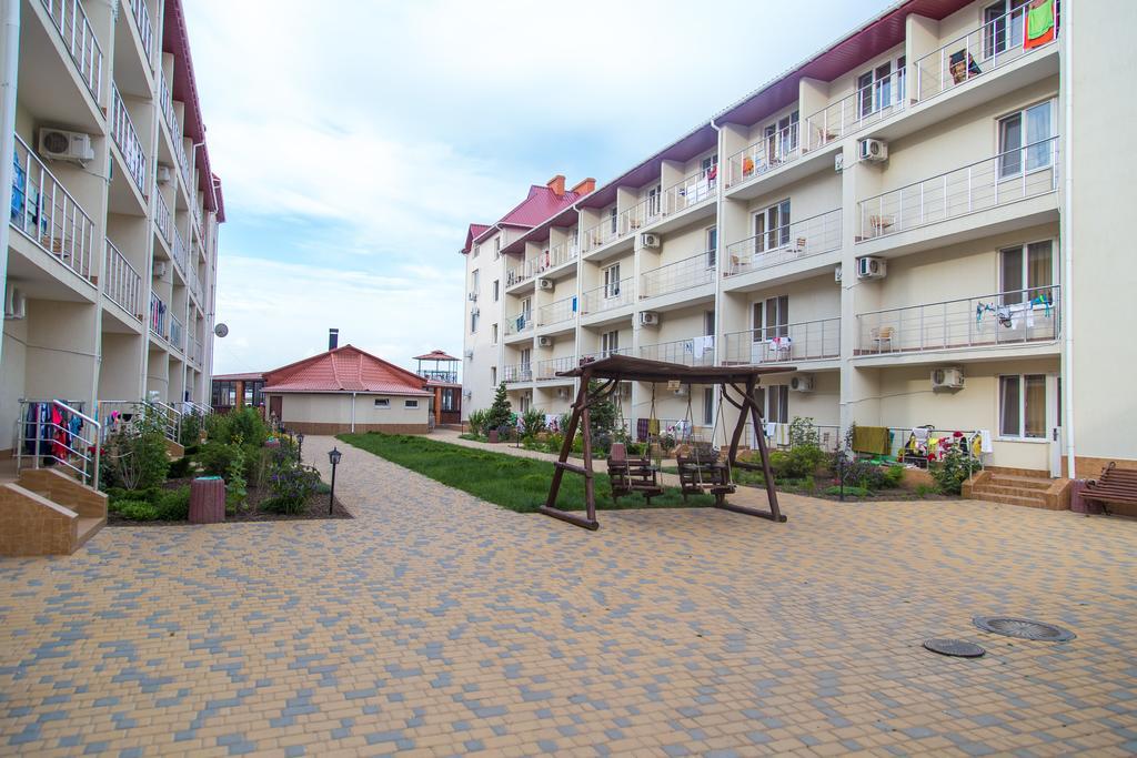 Hotel Delfin Koblewe Exterior foto