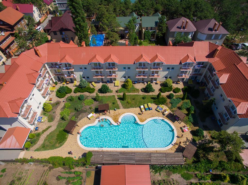 Hotel Delfin Koblewe Exterior foto