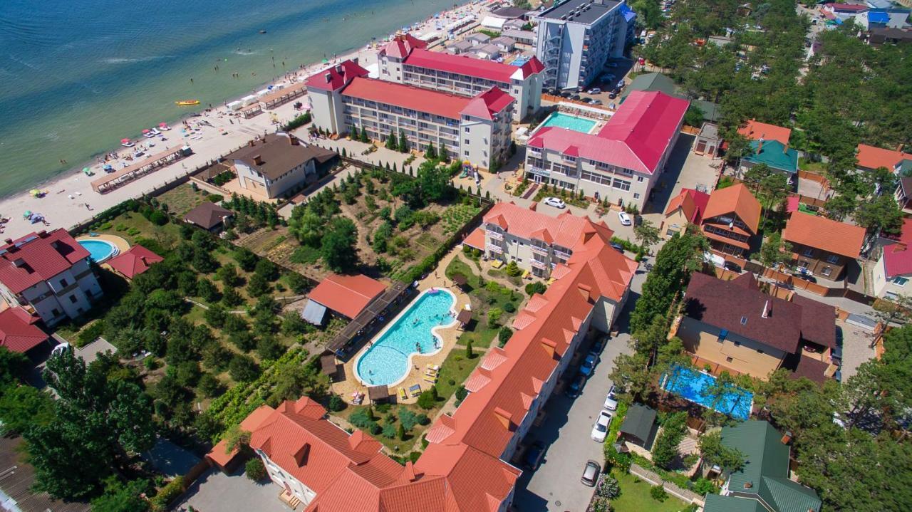Hotel Delfin Koblewe Exterior foto